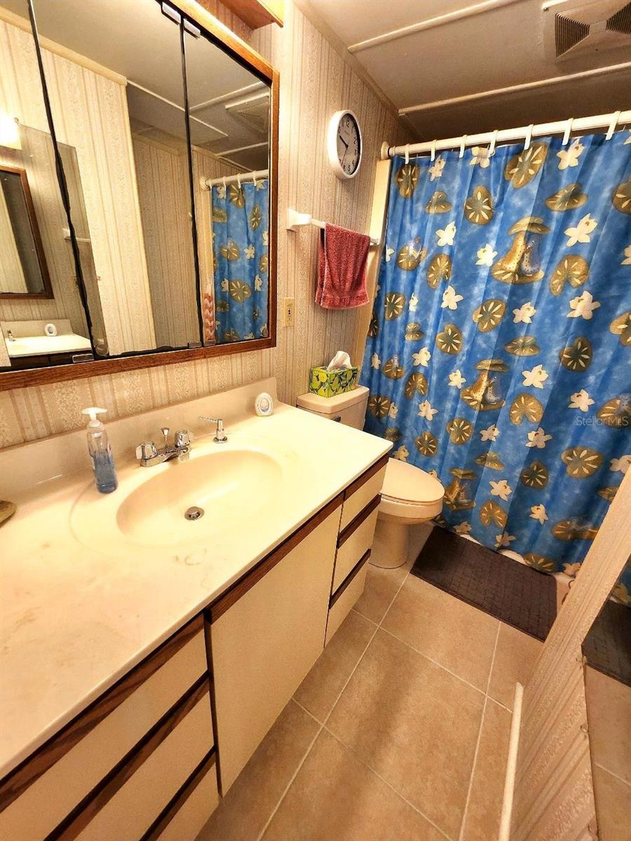 Image 26 of 58 For 2003 Minnesota Avenue