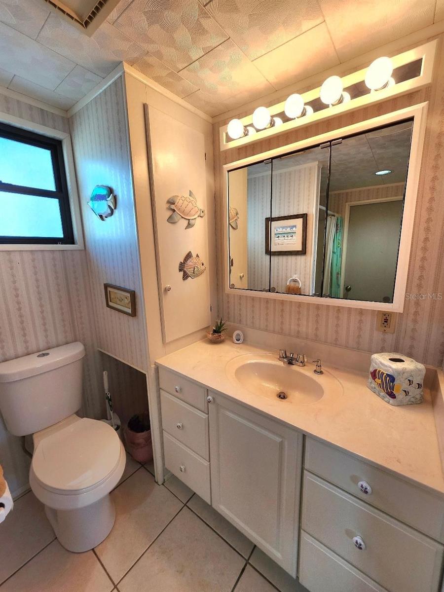 Image 31 of 58 For 2003 Minnesota Avenue