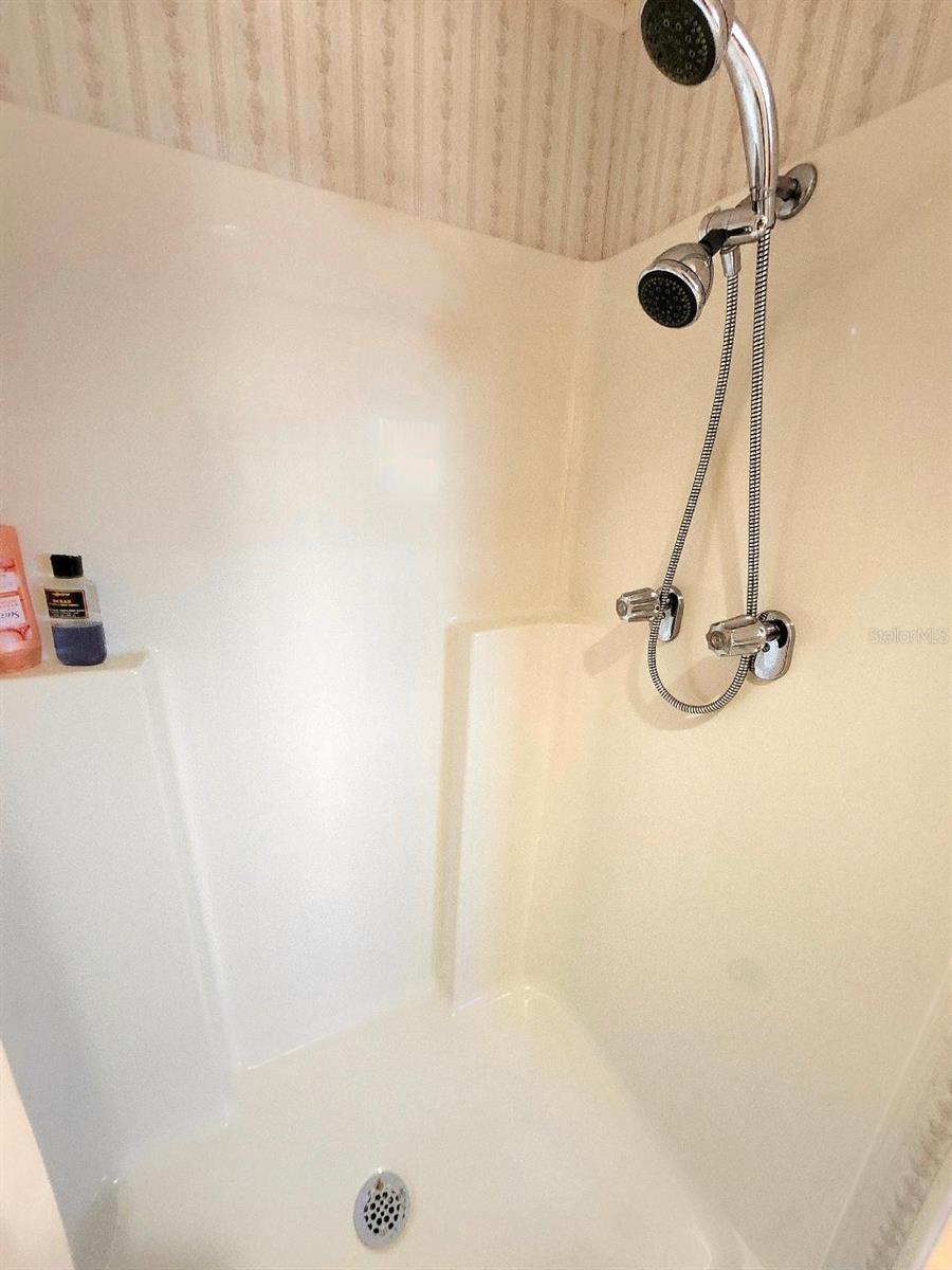 Image 32 of 58 For 2003 Minnesota Avenue