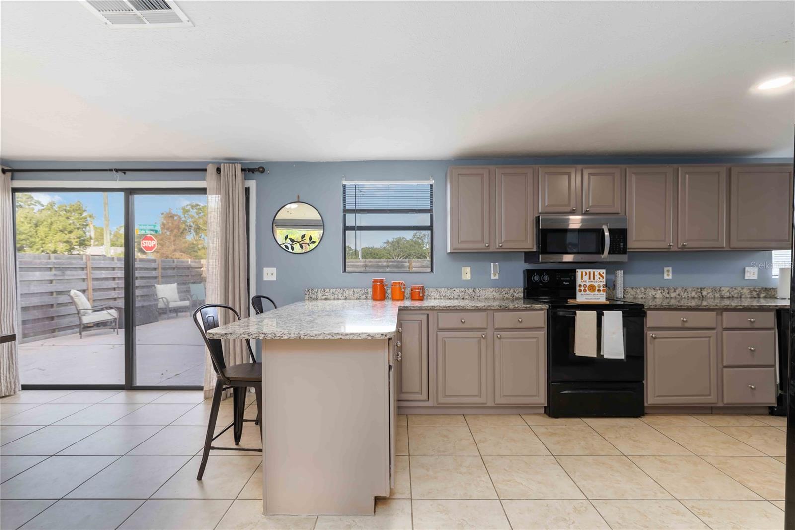 Image 11 of 26 For 5211 Cedar Hammock Court