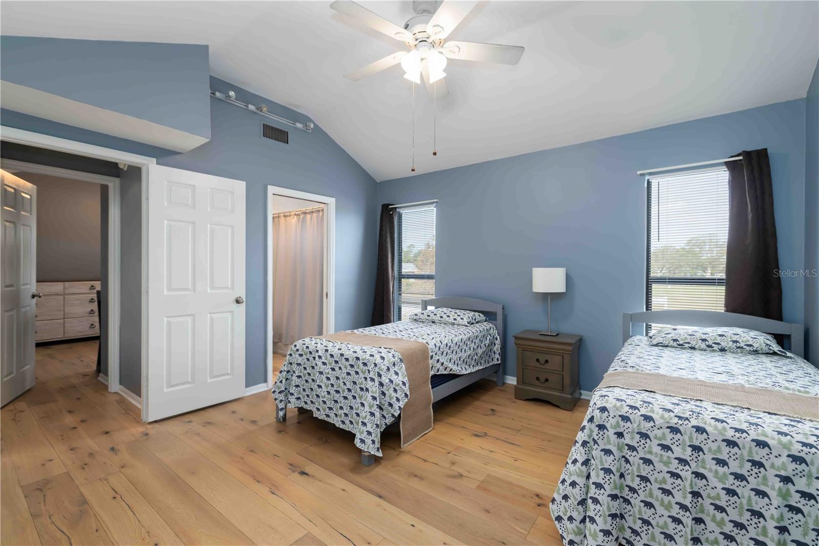 Image 19 of 26 For 5211 Cedar Hammock Court