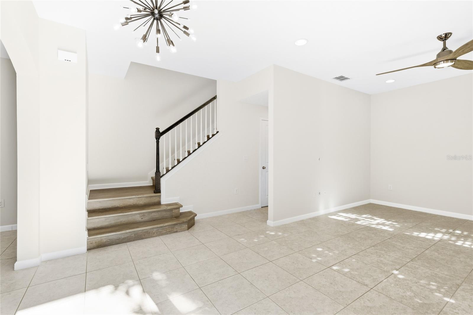 Image 15 of 72 For 12204 Trailhead Drive