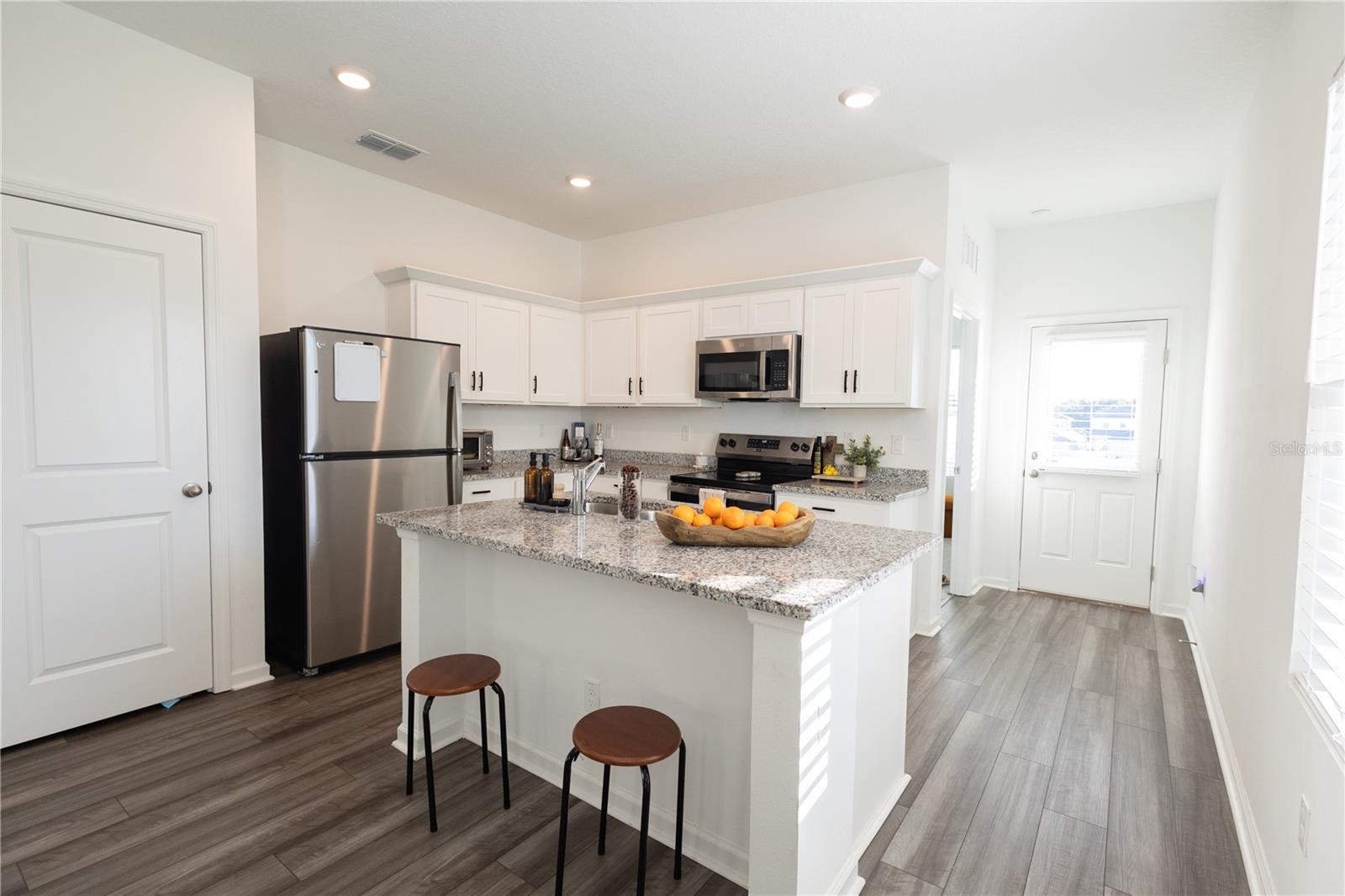 Image 7 of 22 For 38330 Honeysuckle Drive