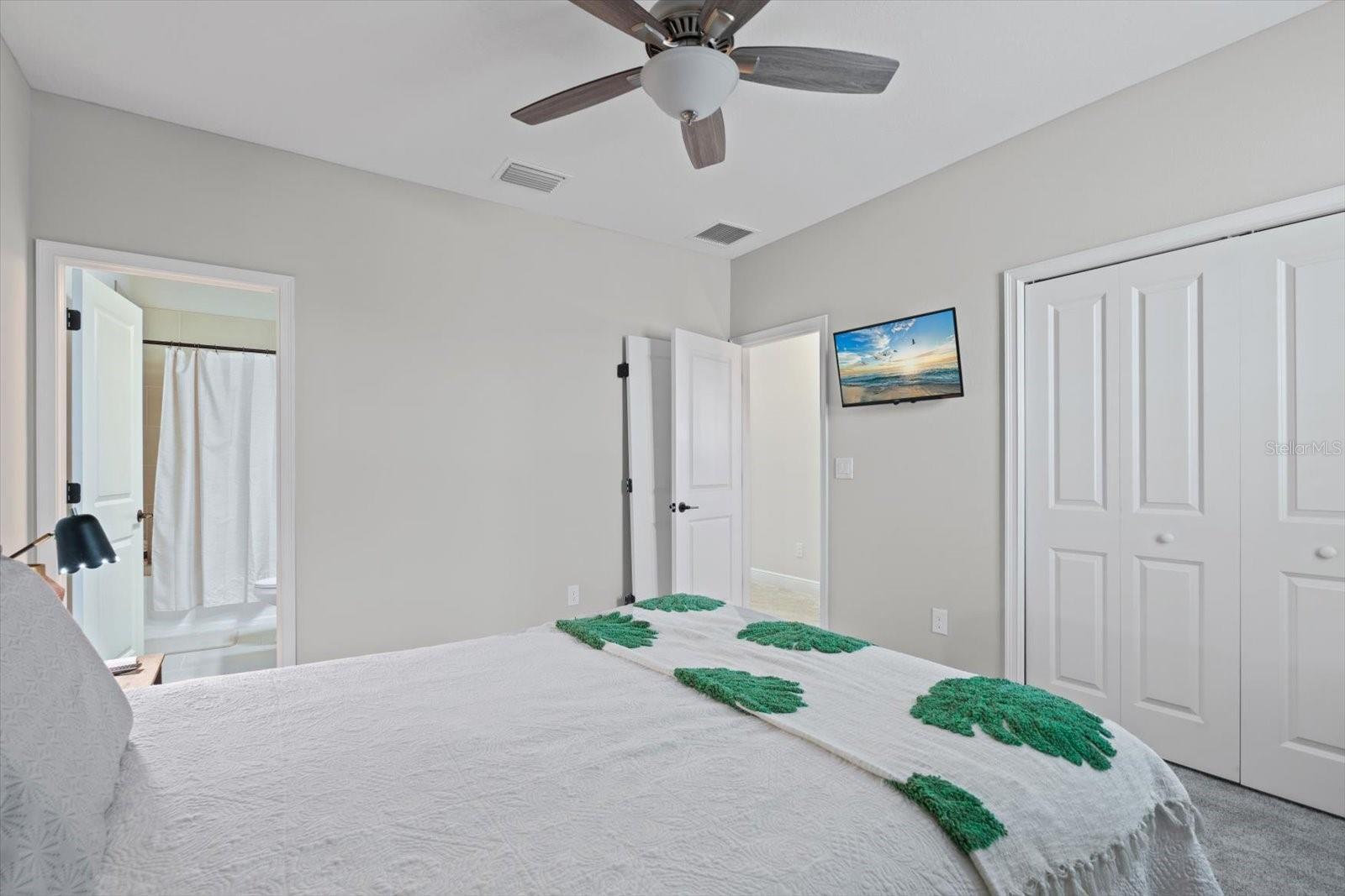 Image 38 of 57 For 8219 Tea Olive Terrace