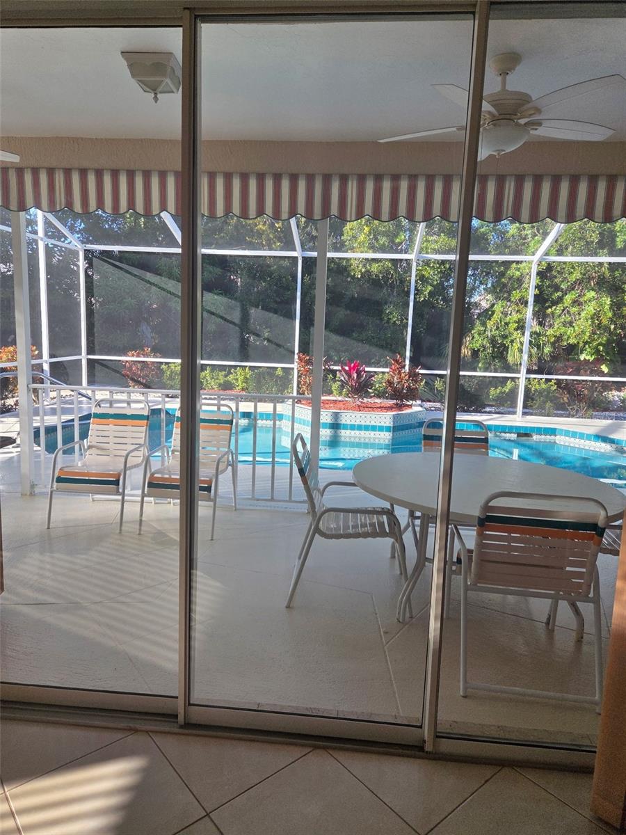 Image 10 of 24 For 4547 Del Sol Boulevard S