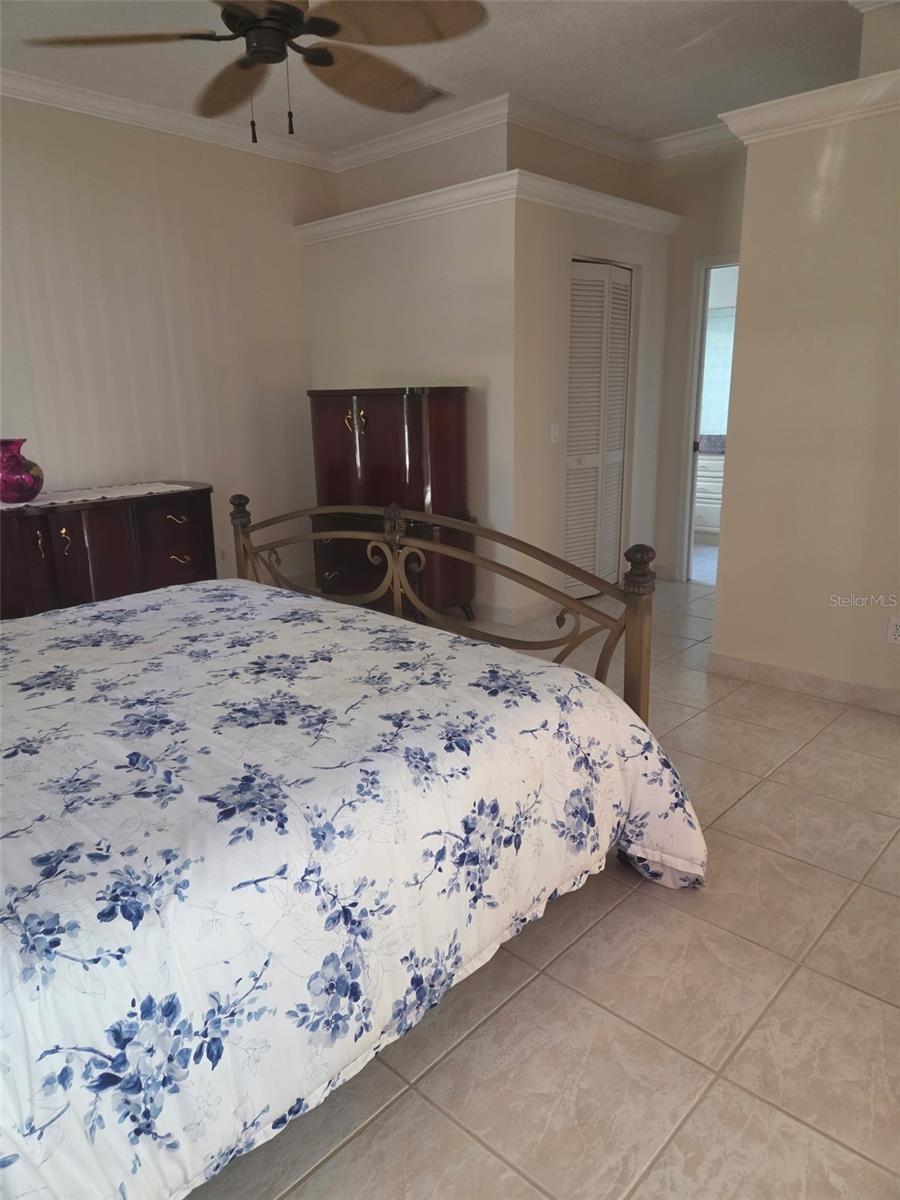 Image 12 of 24 For 4547 Del Sol Boulevard S