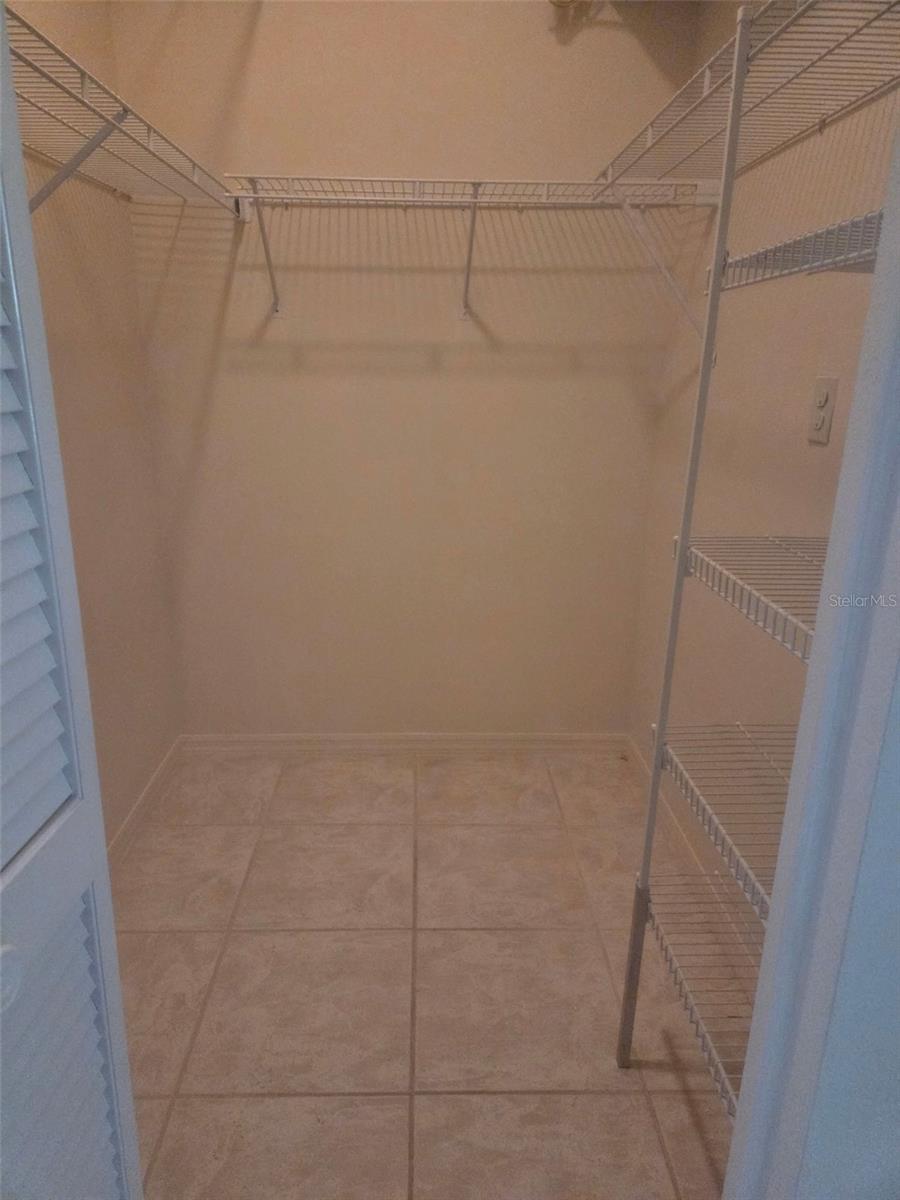 Image 13 of 24 For 4547 Del Sol Boulevard S