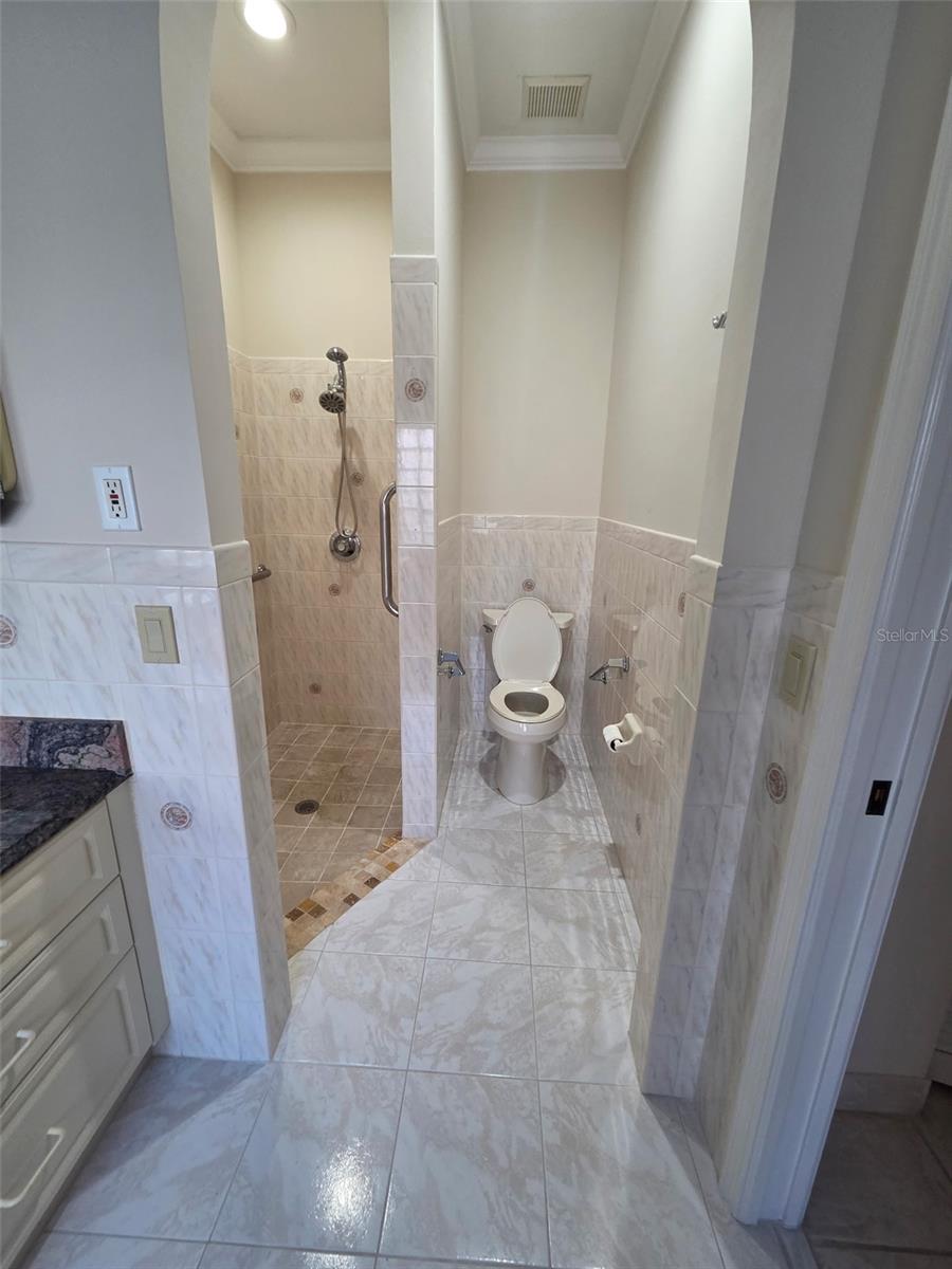 Image 15 of 24 For 4547 Del Sol Boulevard S