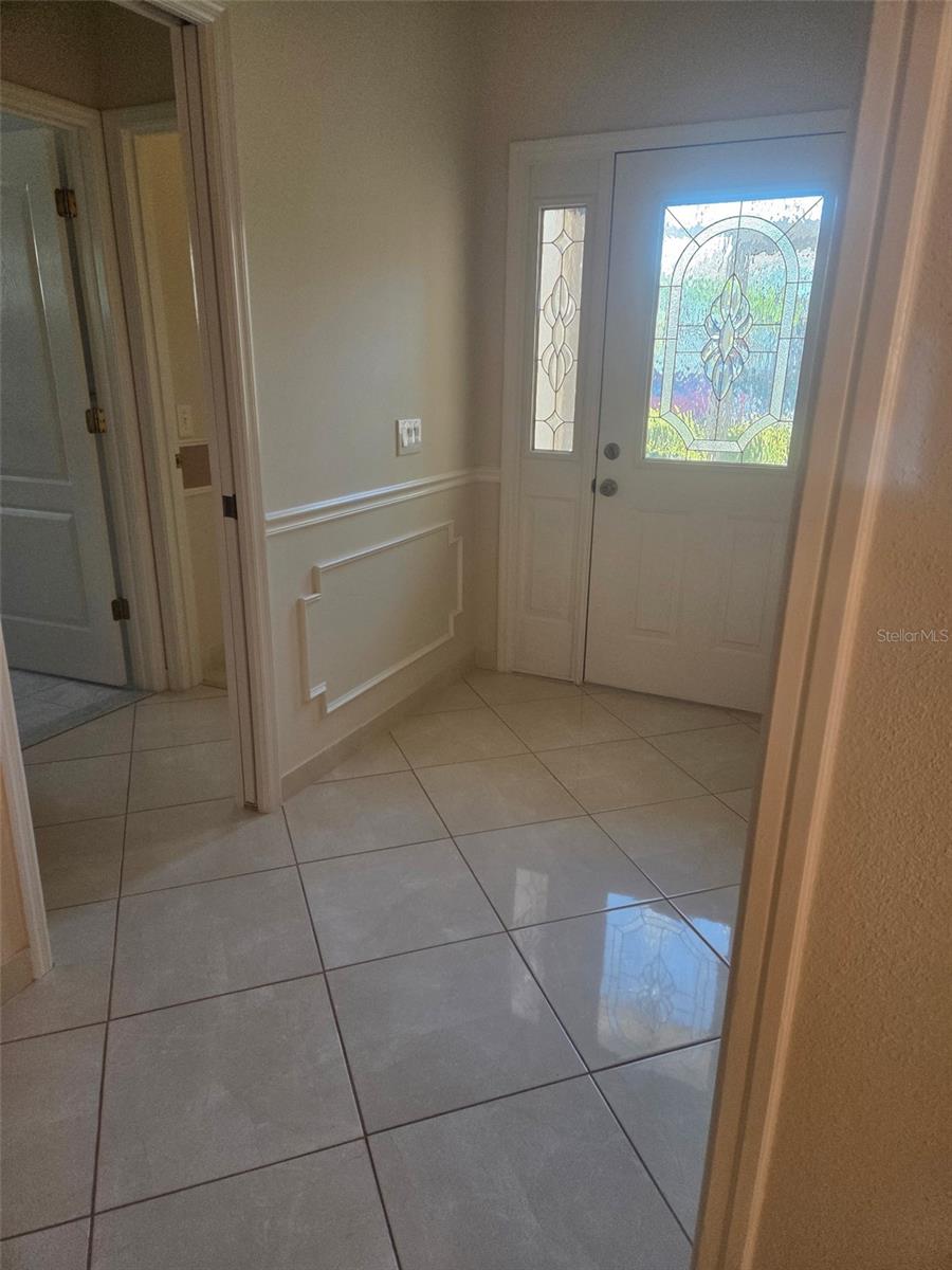 Image 4 of 24 For 4547 Del Sol Boulevard S