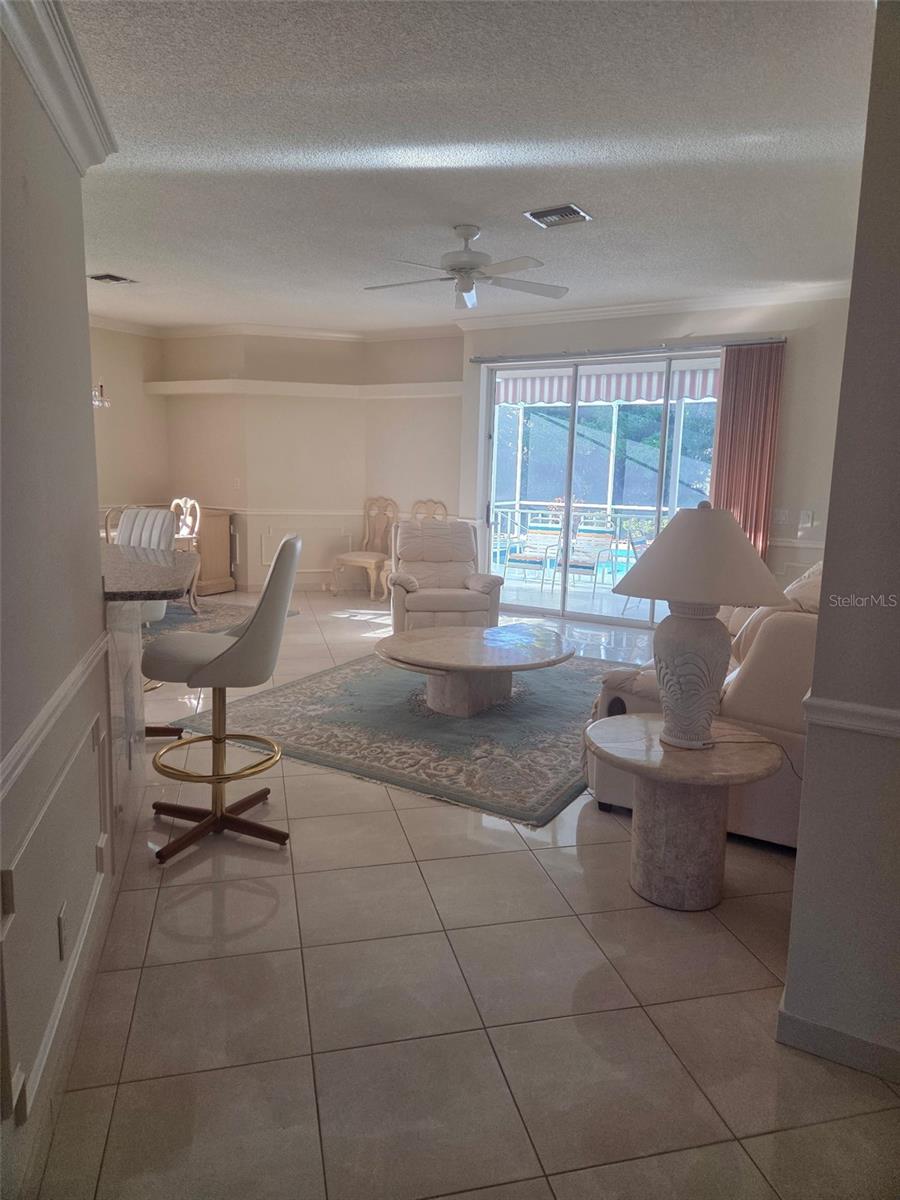 Image 9 of 24 For 4547 Del Sol Boulevard S