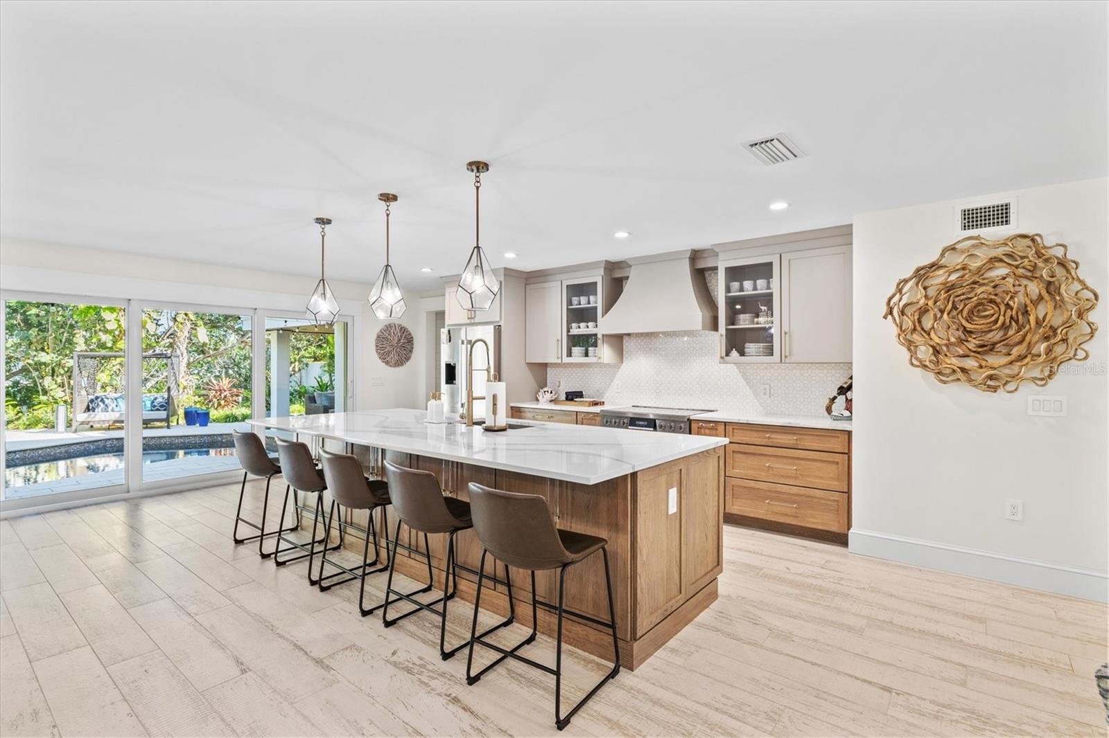 Image 22 of 98 For 506 58th Street