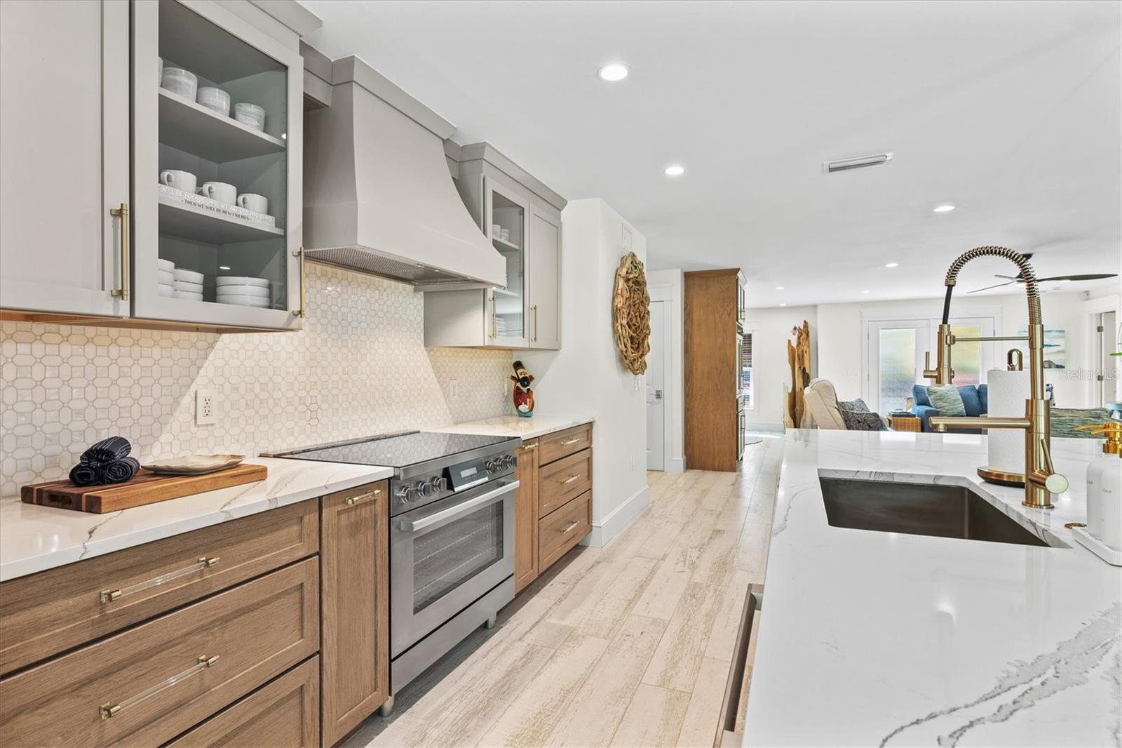 Image 28 of 98 For 506 58th Street