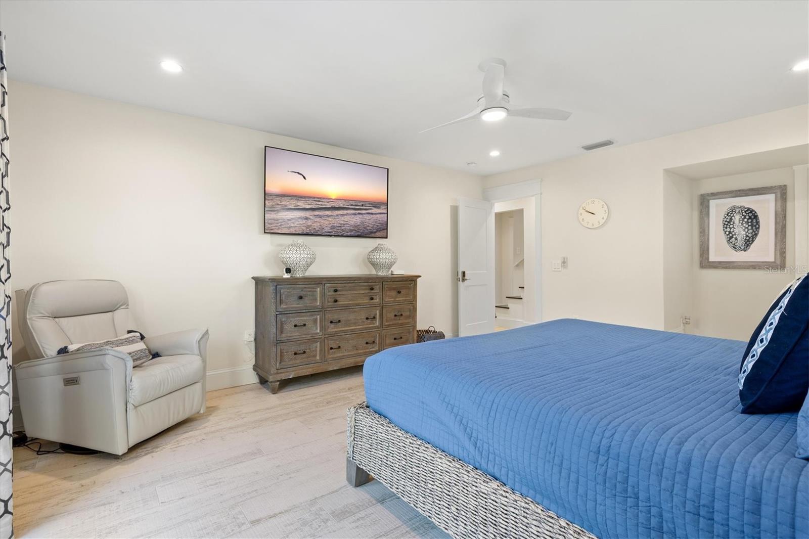 Image 53 of 98 For 506 58th Street