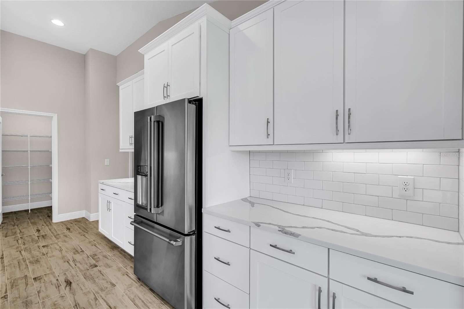 Image 12 of 39 For 12468 Oak Hill Way