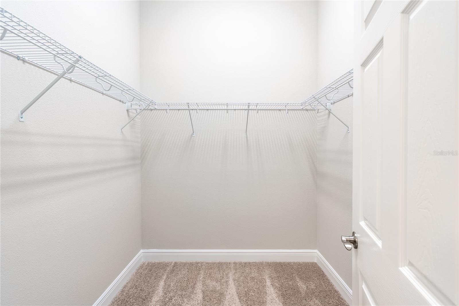 Image 18 of 39 For 12468 Oak Hill Way