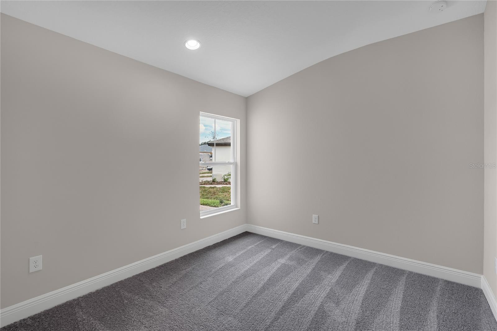 Image 23 of 39 For 12468 Oak Hill Way