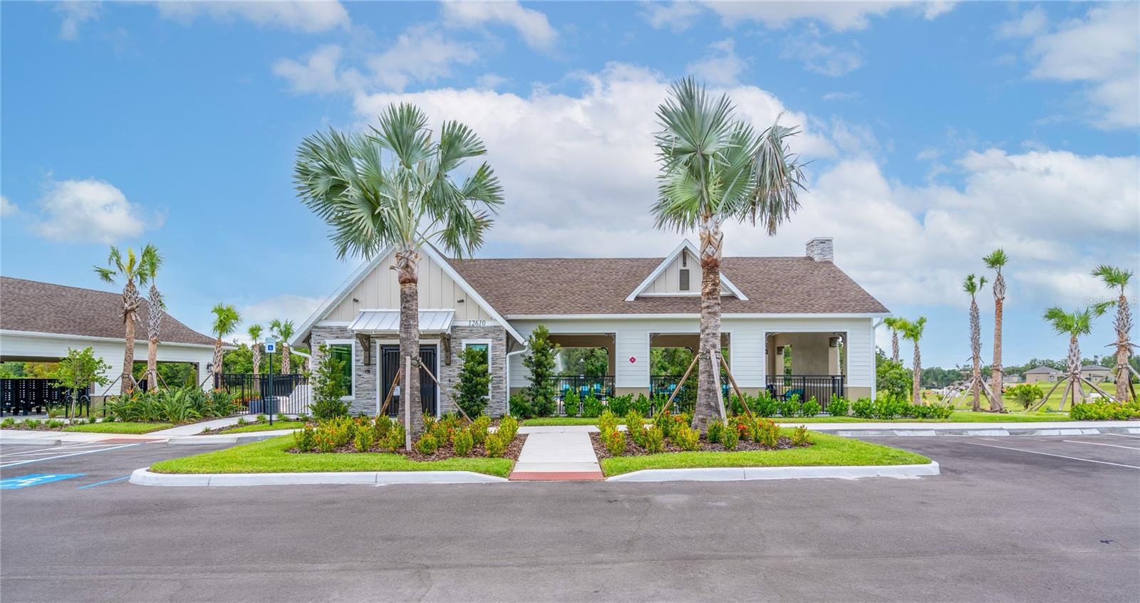 Image 33 of 39 For 12468 Oak Hill Way