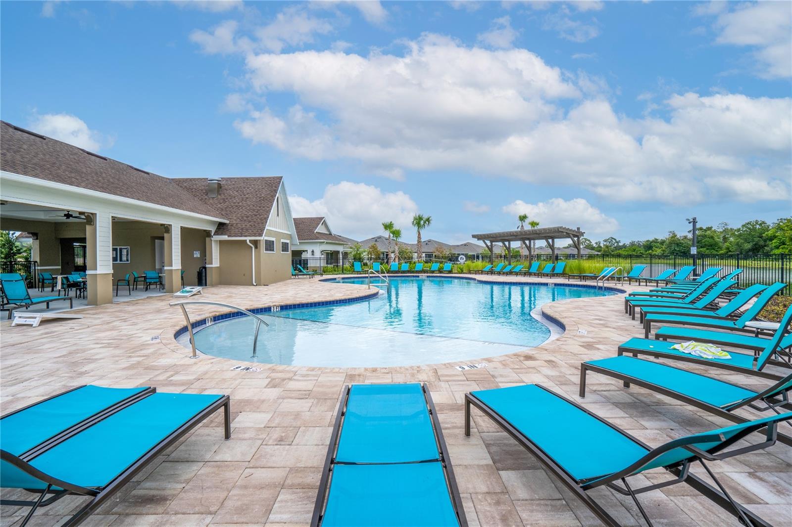 Image 36 of 39 For 12468 Oak Hill Way