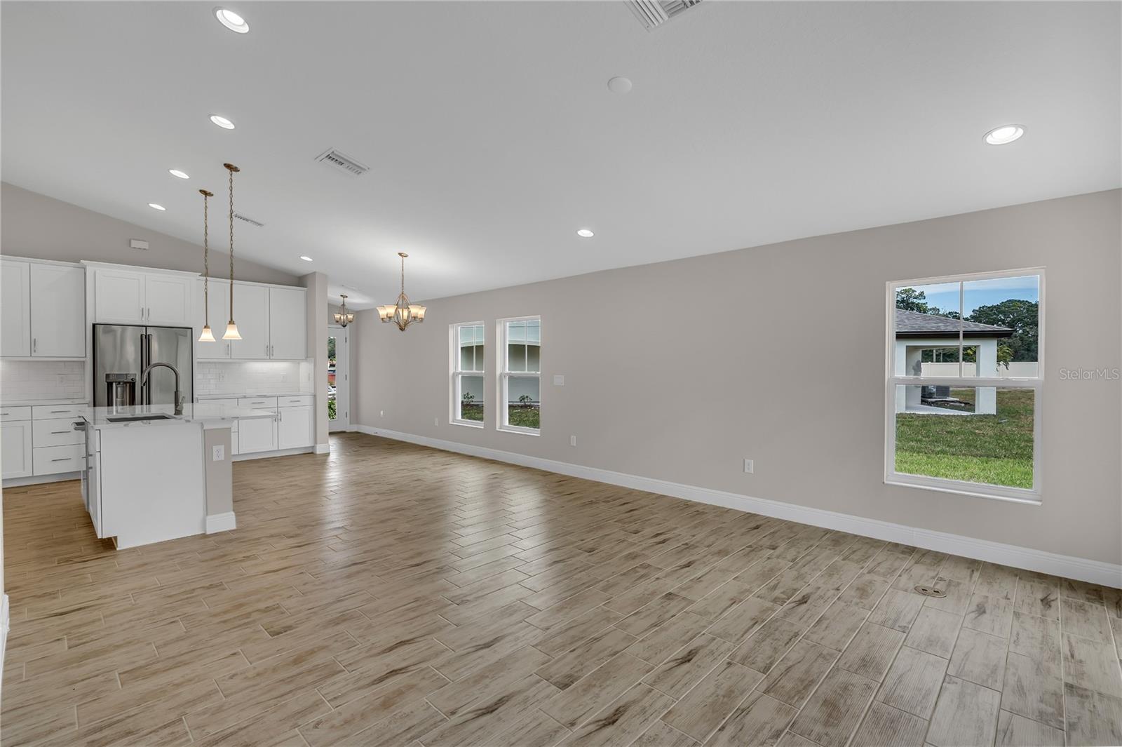 Image 6 of 39 For 12468 Oak Hill Way