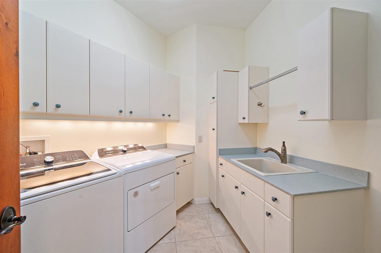 Image 36 of 70 For 1905 Mississippi Avenue