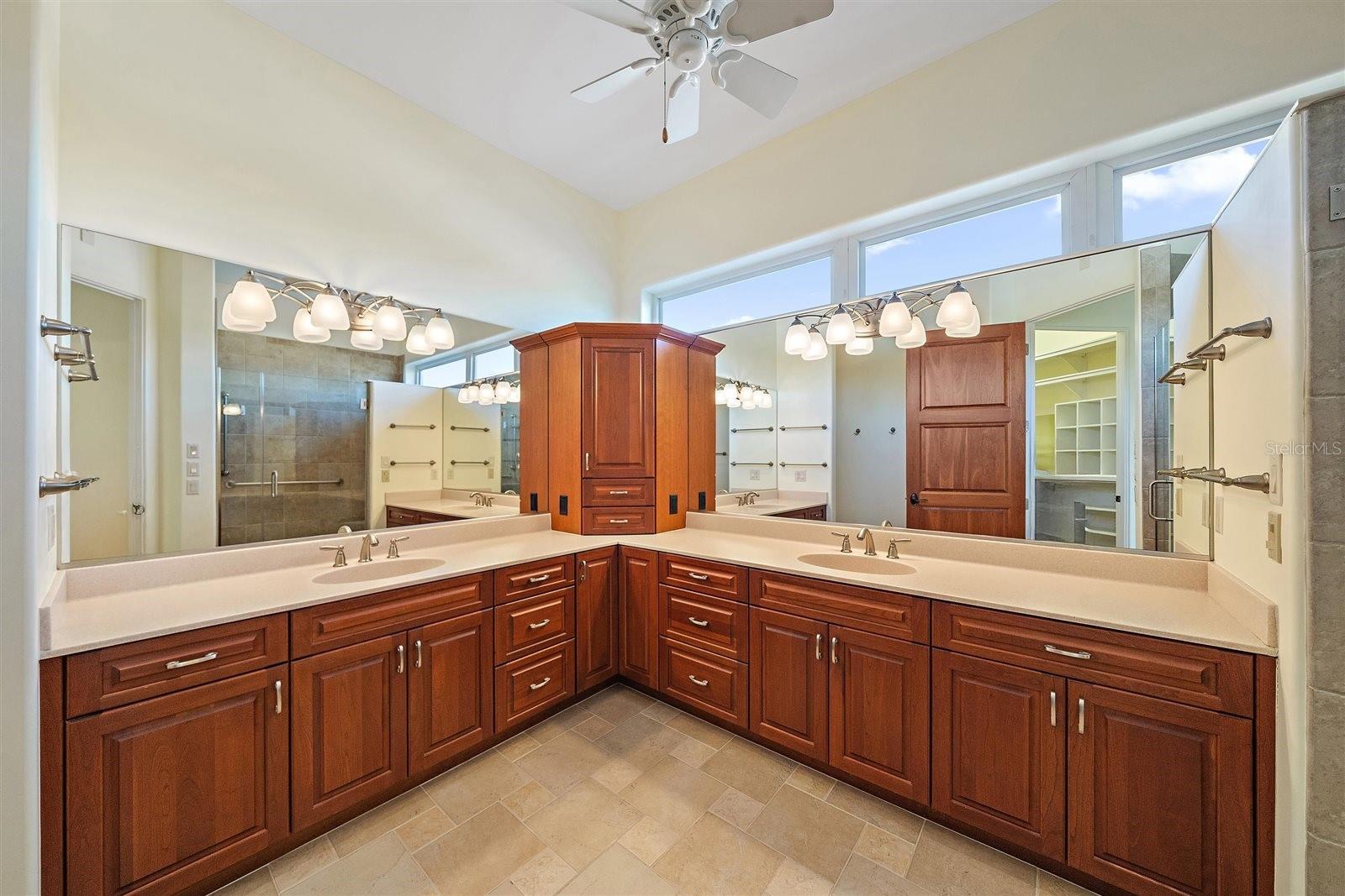 Image 42 of 70 For 1905 Mississippi Avenue