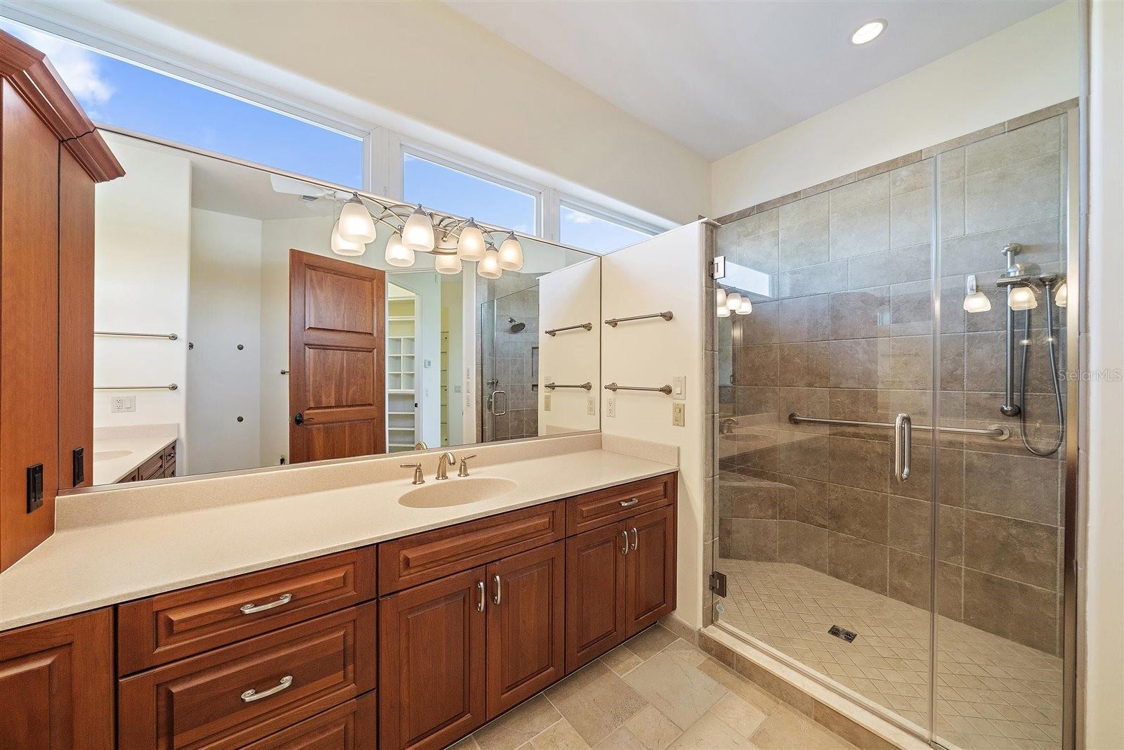 Image 43 of 70 For 1905 Mississippi Avenue