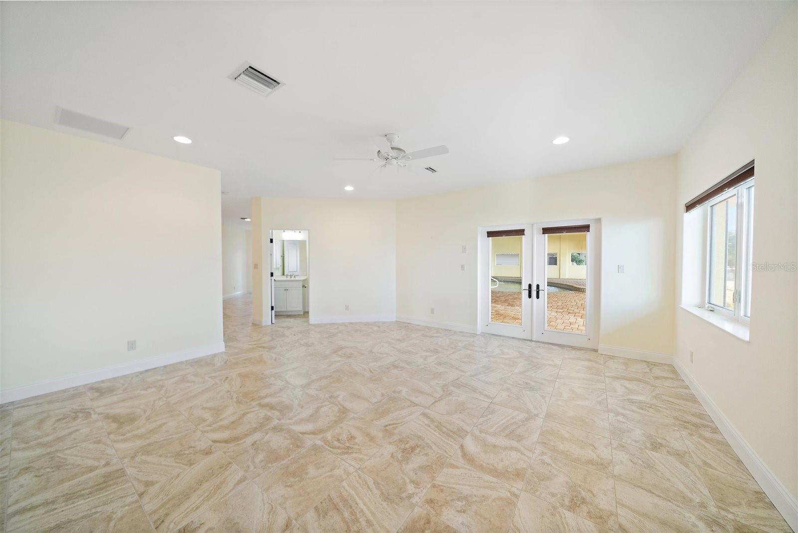 Image 7 of 70 For 1905 Mississippi Avenue