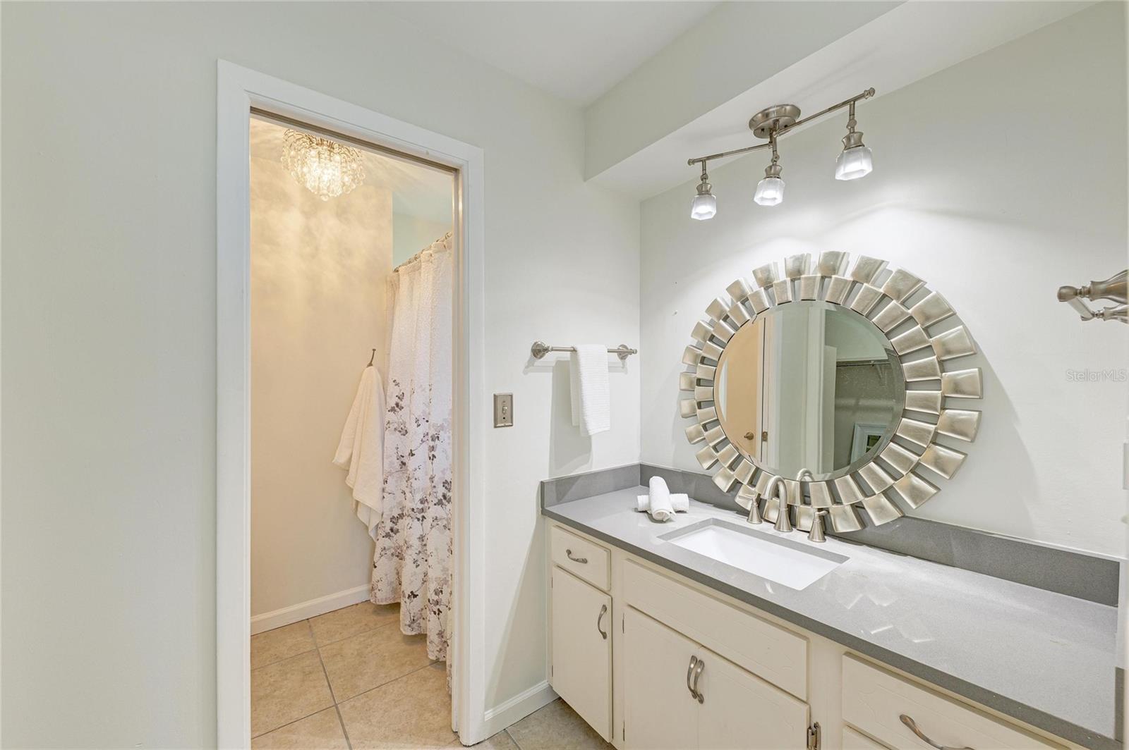 Image 24 of 38 For 3368 Sheffield Circle