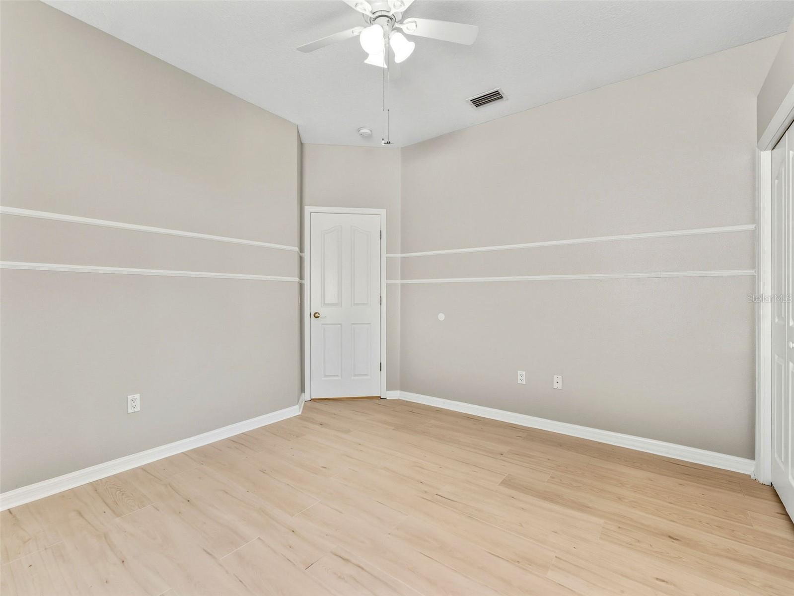 Image 25 of 46 For 6107 Cognac Circle