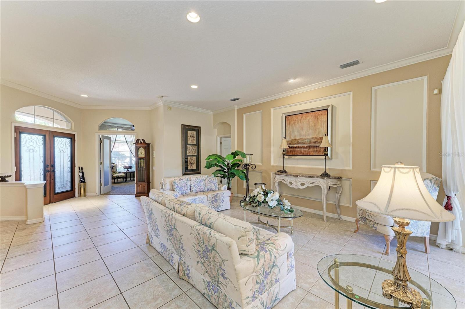 Image 13 of 42 For 5060 Robinsong Road