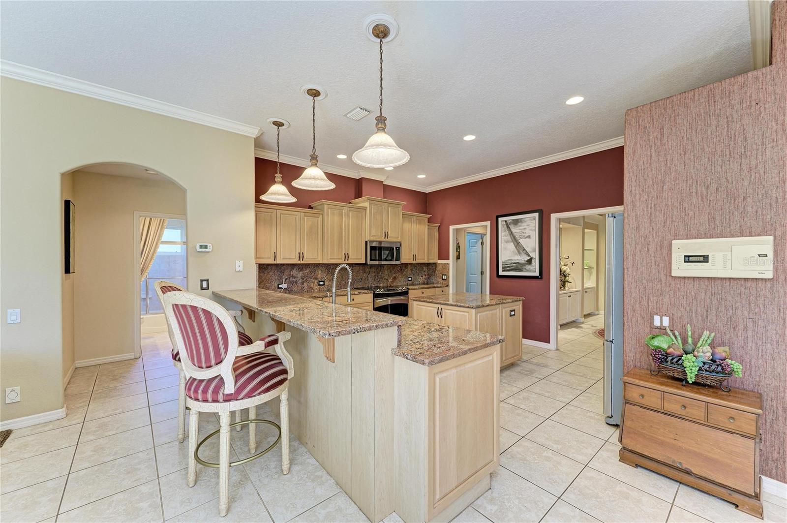 Image 15 of 42 For 5060 Robinsong Road