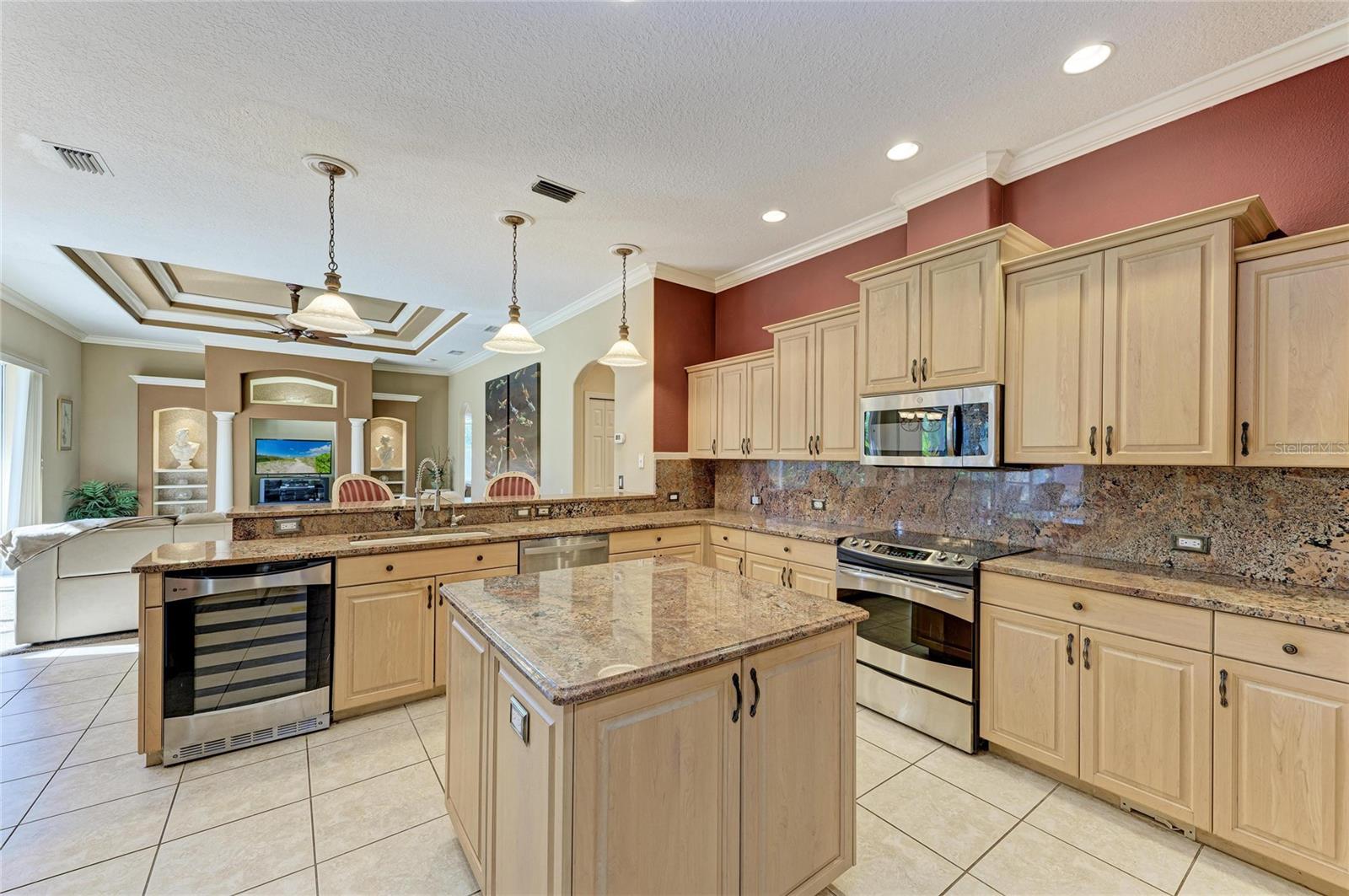 Image 17 of 42 For 5060 Robinsong Road