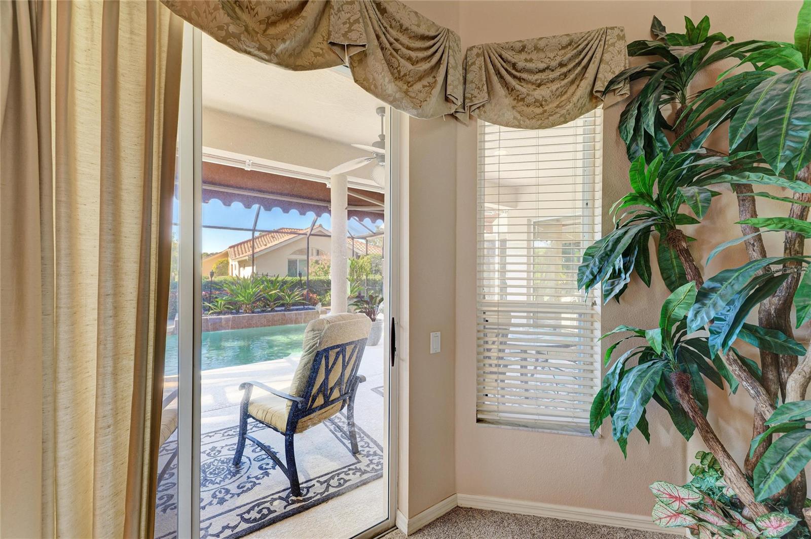 Image 26 of 42 For 5060 Robinsong Road