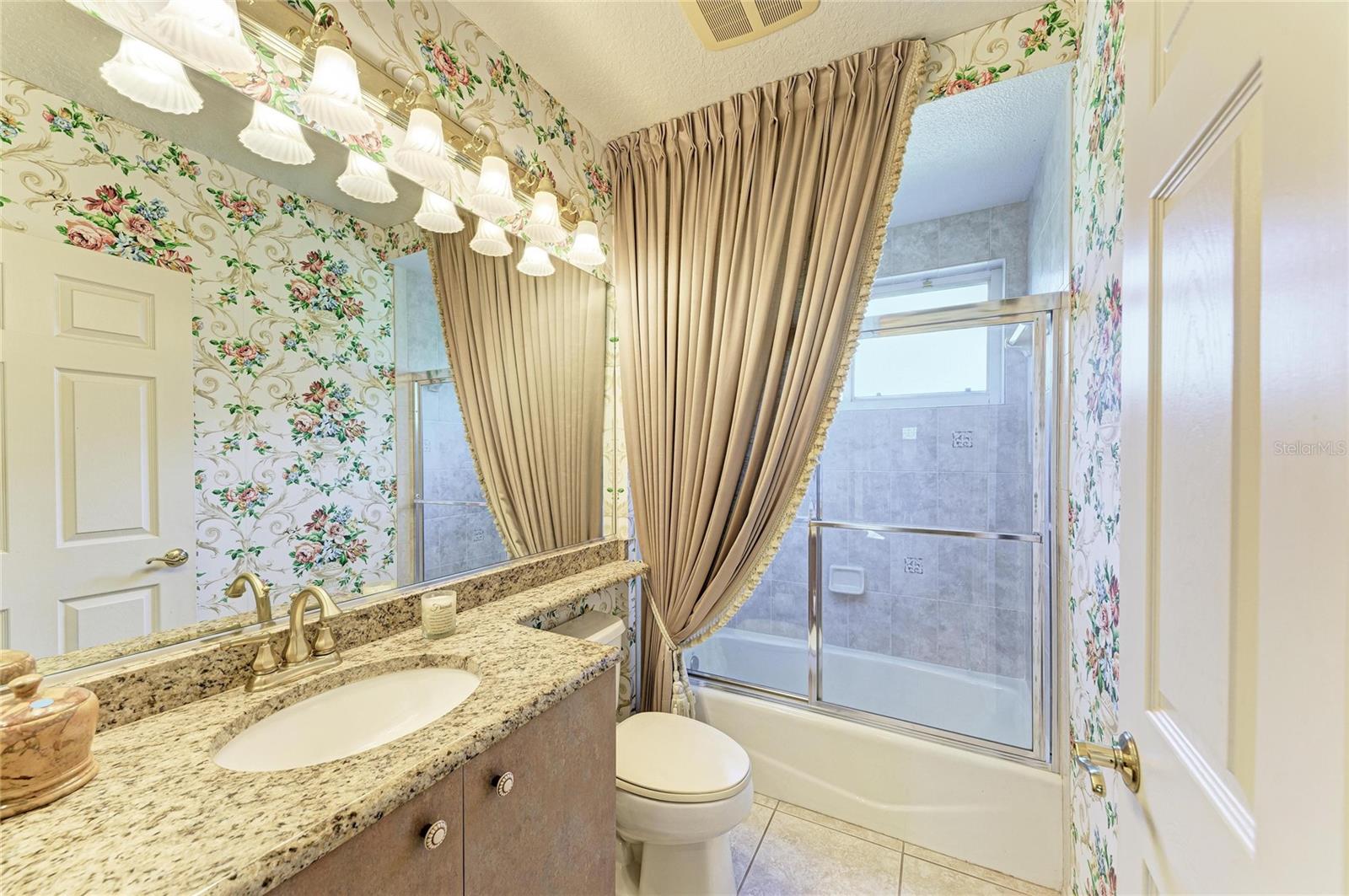 Image 34 of 42 For 5060 Robinsong Road