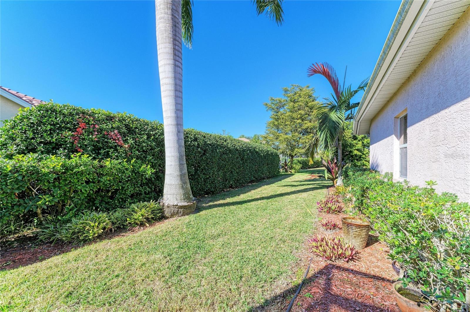 Image 41 of 42 For 5060 Robinsong Road