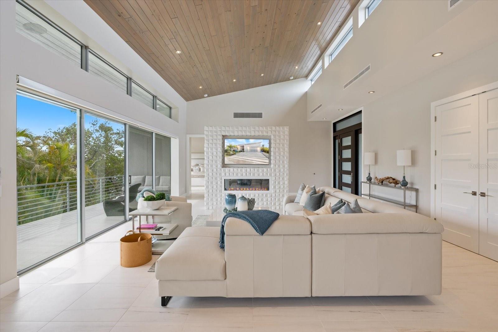 Image 25 of 66 For 600 De Narvaez Drive