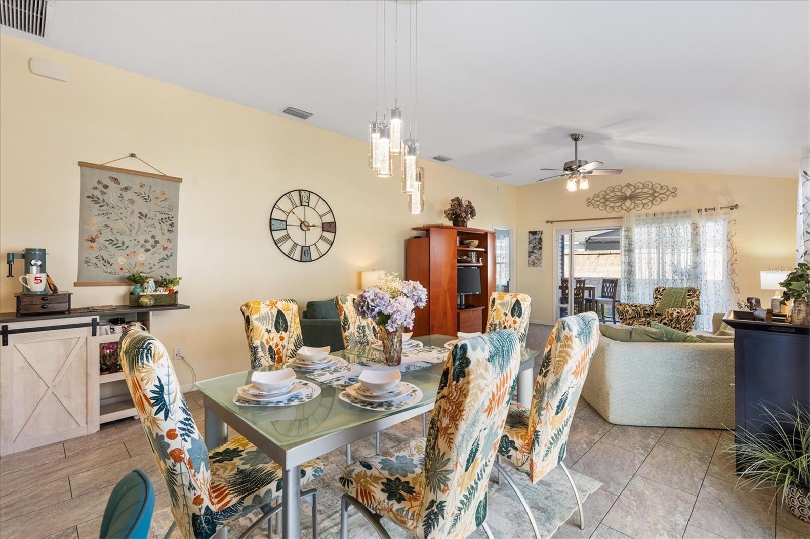 Image 12 of 34 For 5709 Grimes Court