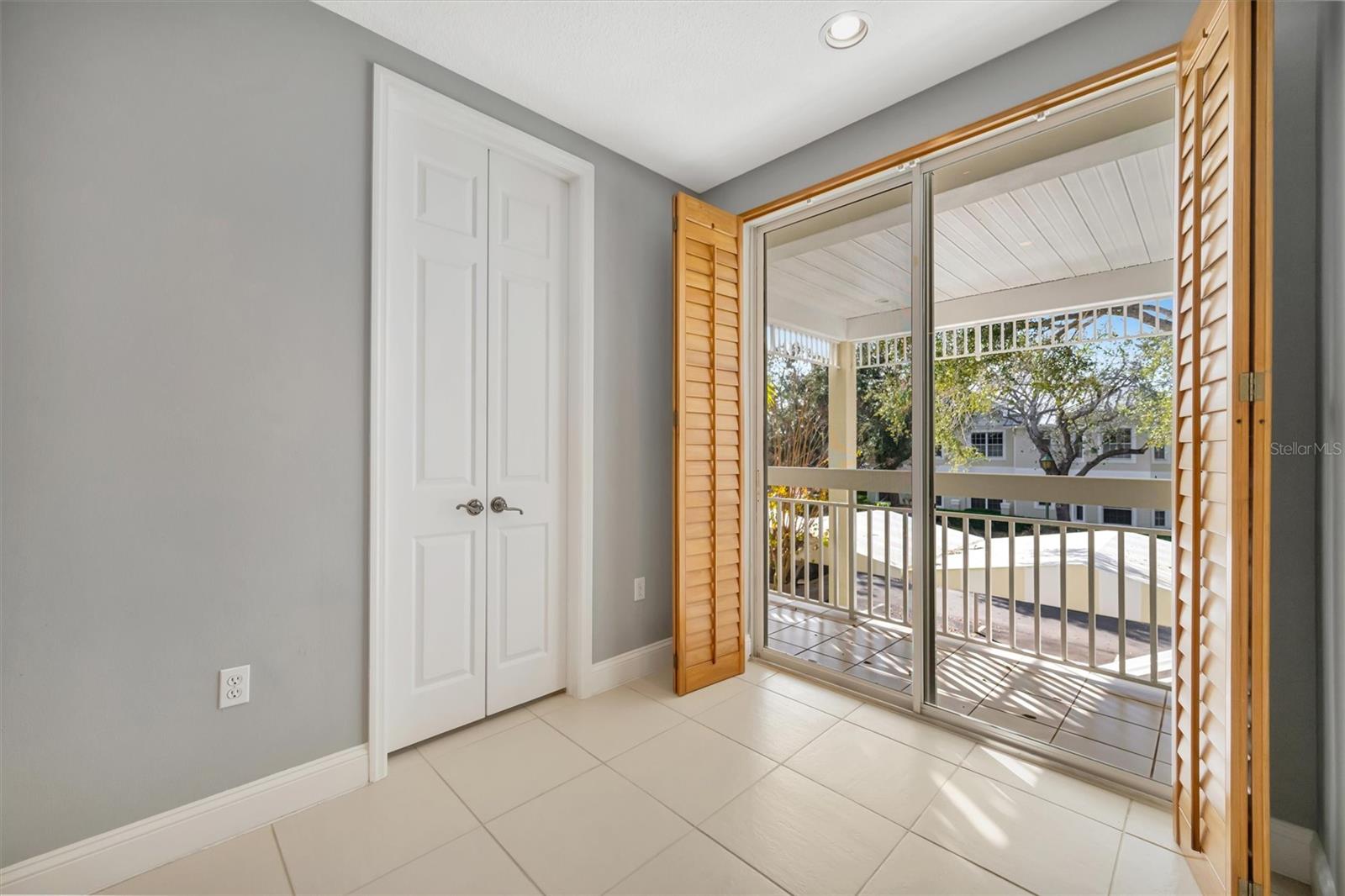 Image 24 of 77 For 3608 54th Drive W 202