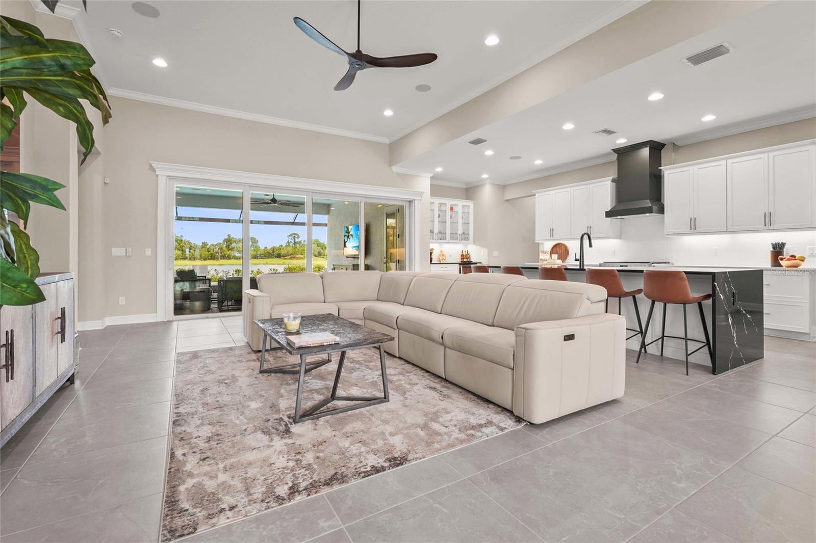 Image 18 of 90 For 6173 Lungo Lago Drive