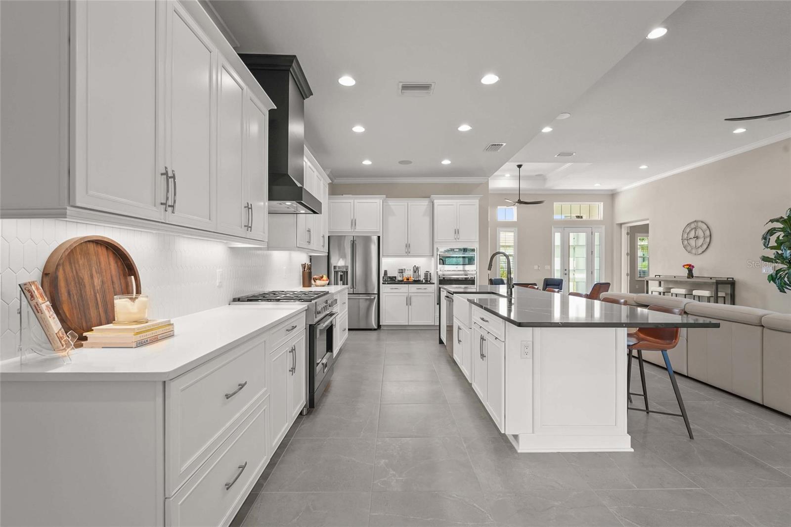 Image 29 of 90 For 6173 Lungo Lago Drive