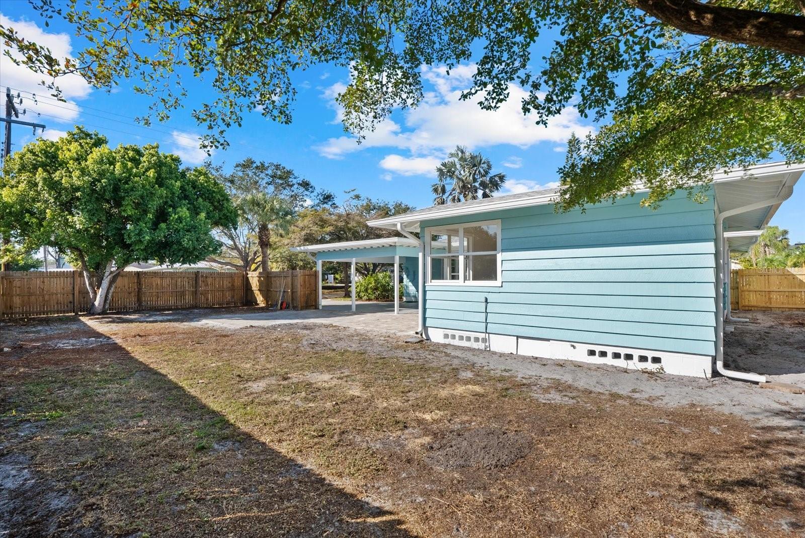 Image 33 of 48 For 2104 Datura Street