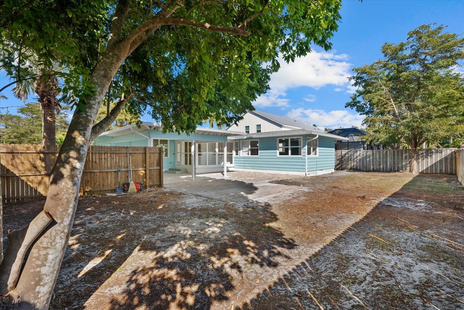 Image 35 of 48 For 2104 Datura Street