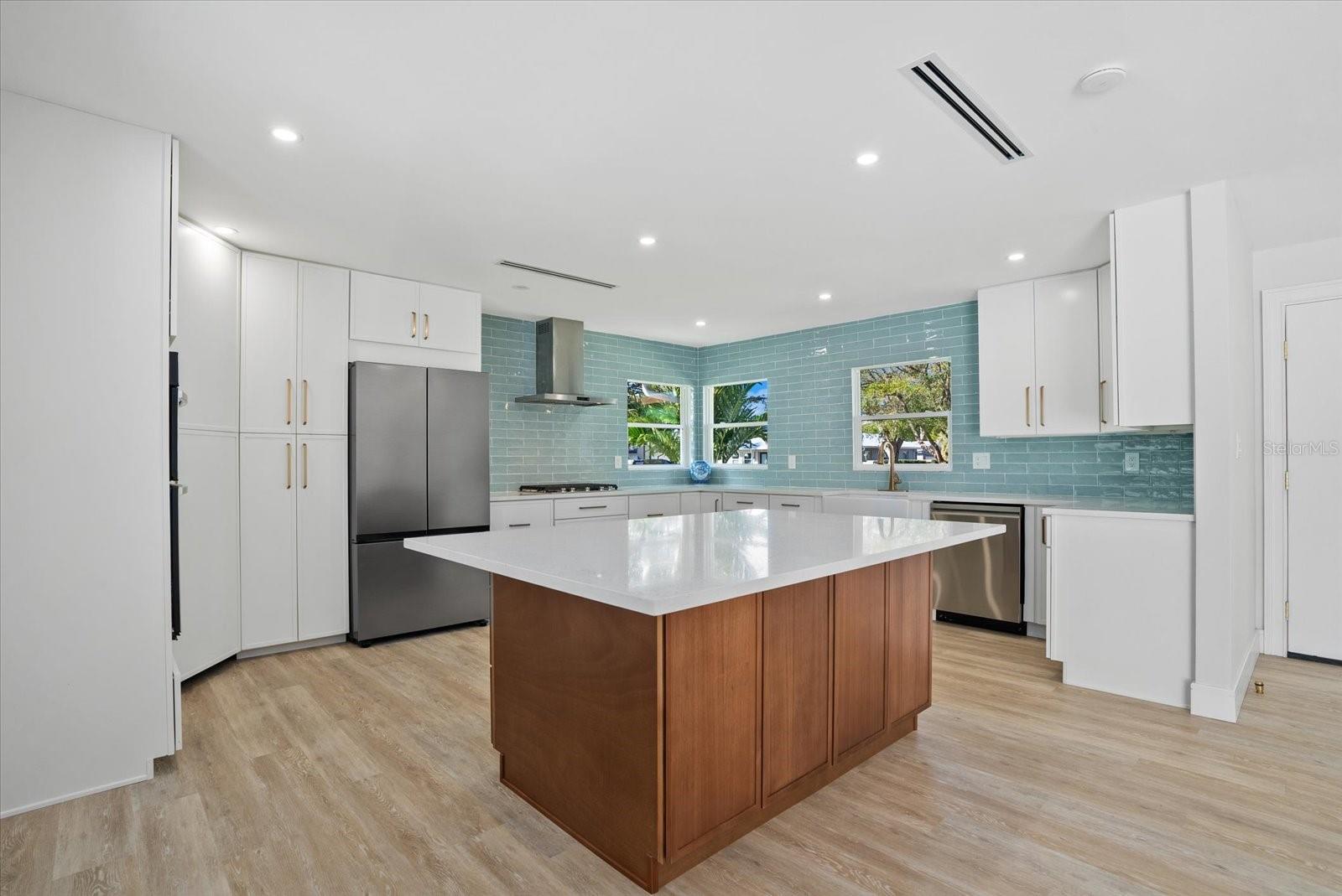 Image 6 of 48 For 2104 Datura Street