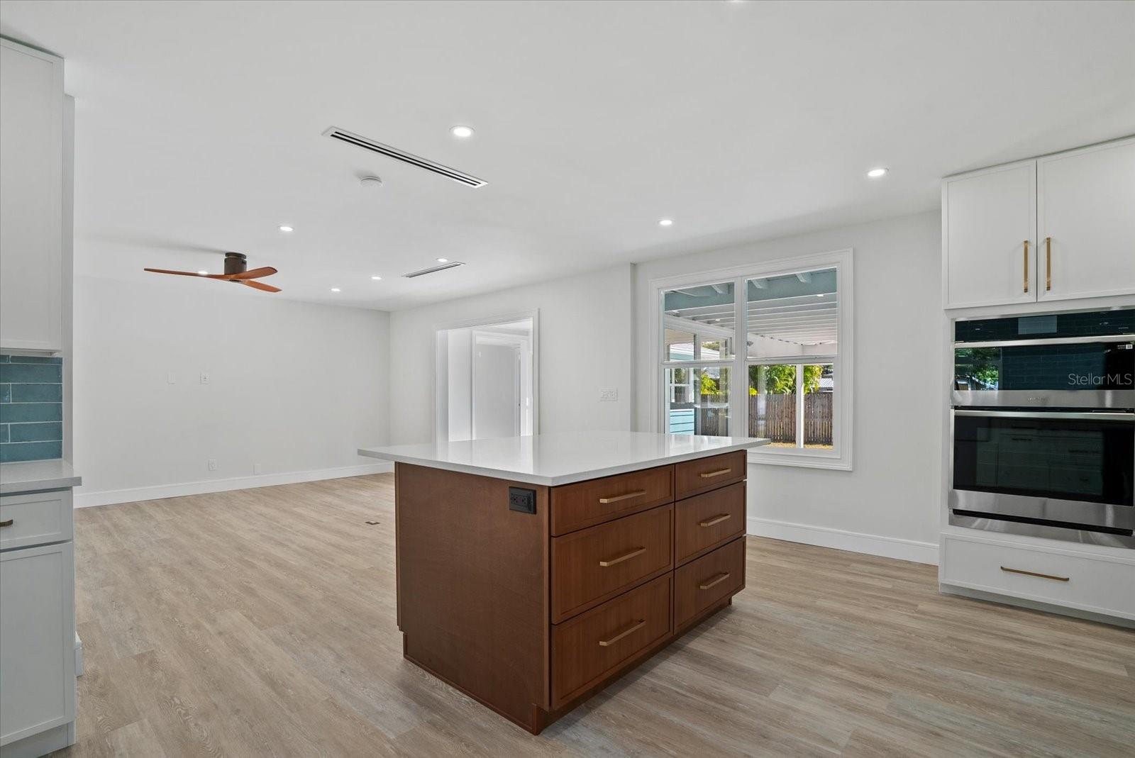 Image 8 of 48 For 2104 Datura Street