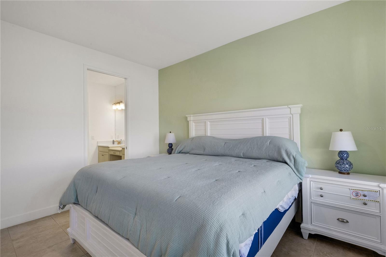 Image 23 of 44 For 10930 Wendover Drive