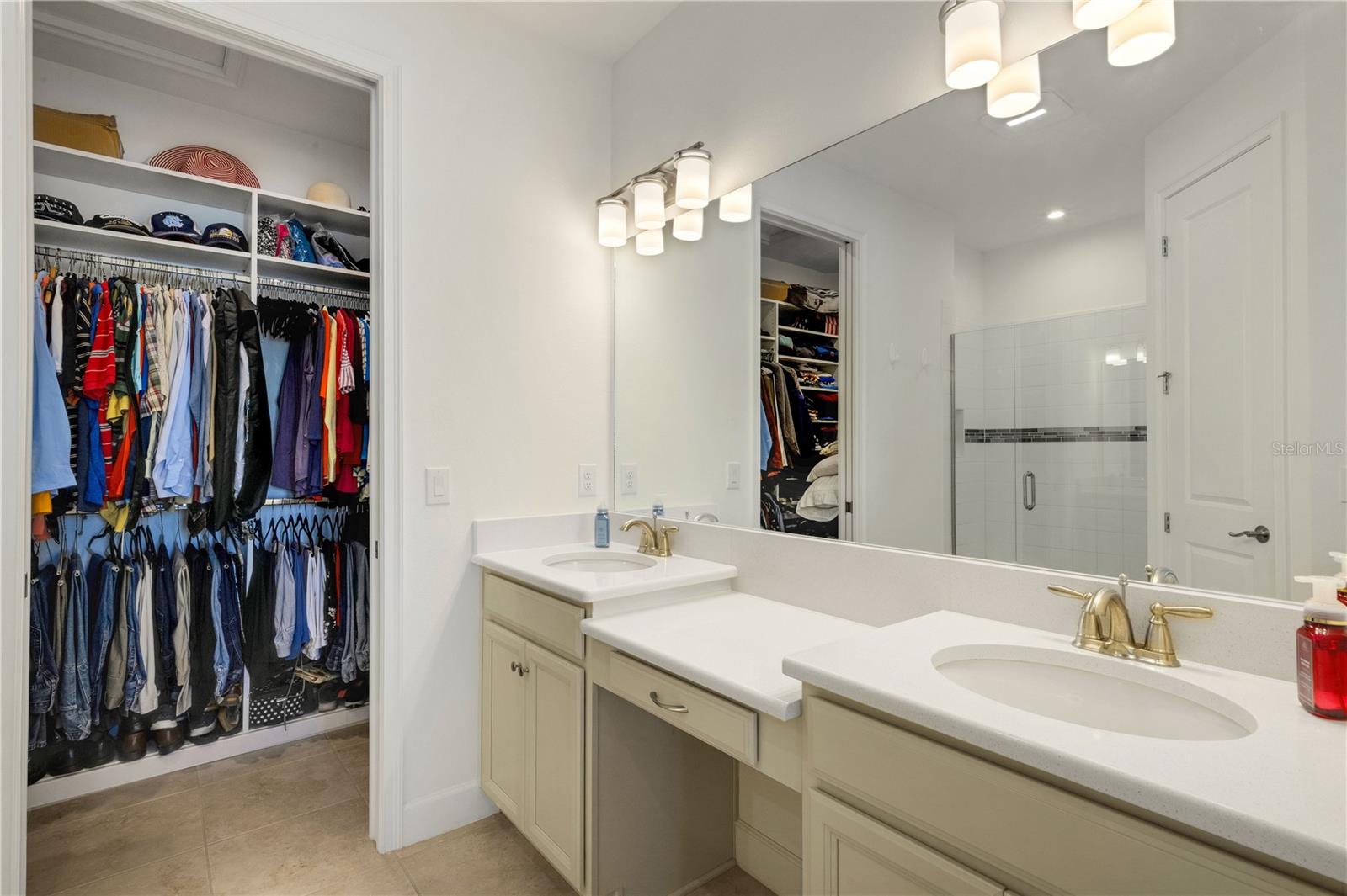 Image 26 of 44 For 10930 Wendover Drive