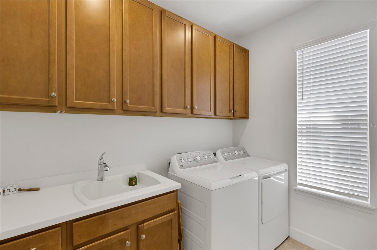 Image 33 of 44 For 10930 Wendover Drive