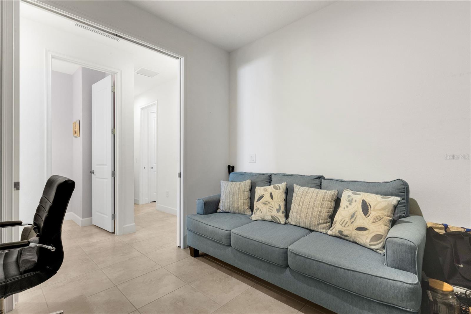 Image 37 of 44 For 10930 Wendover Drive