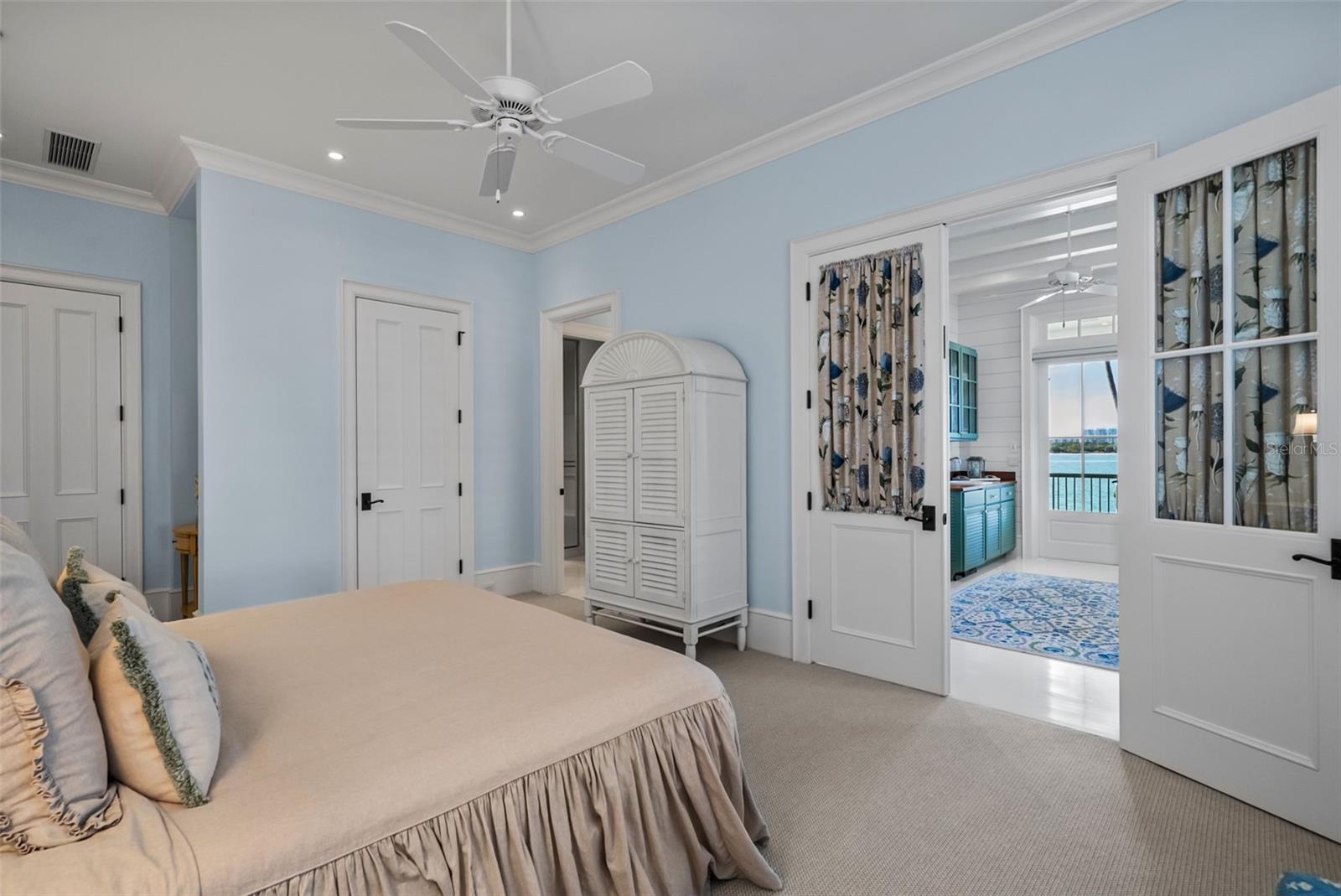 Image 32 of 83 For 3440 Gulfmead Drive