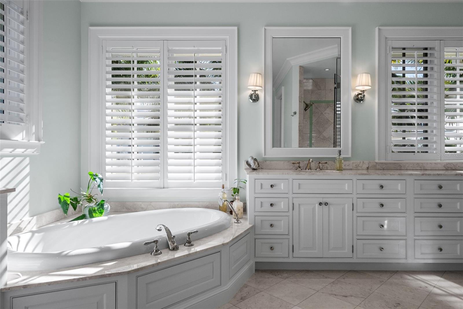 Image 46 of 83 For 3440 Gulfmead Drive